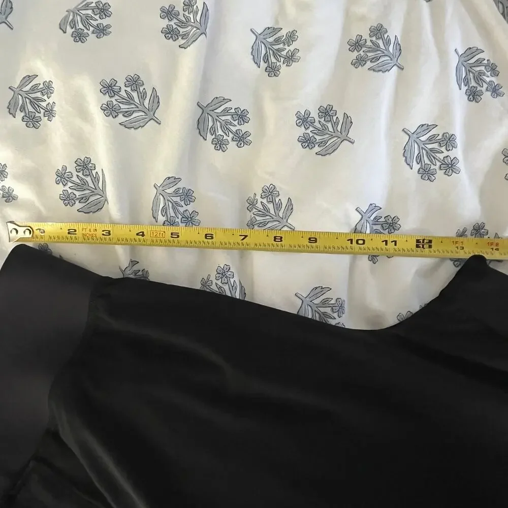 Athleta Run With It Featherweight Stretch Tapered Pant Black MT - Picture 8 of 9